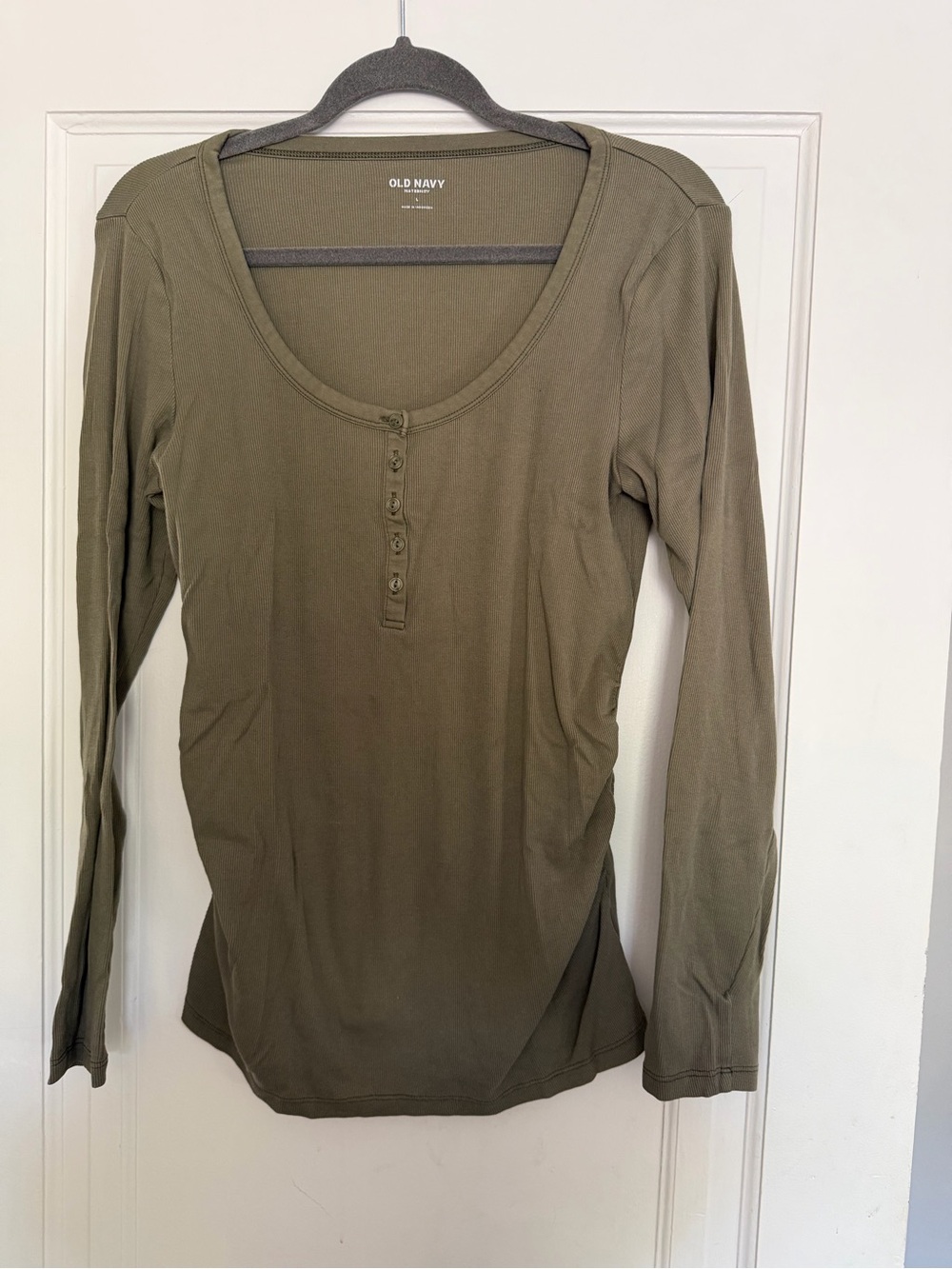 Old Navy Maternity Olive Green Long Sleeve Henley Tee